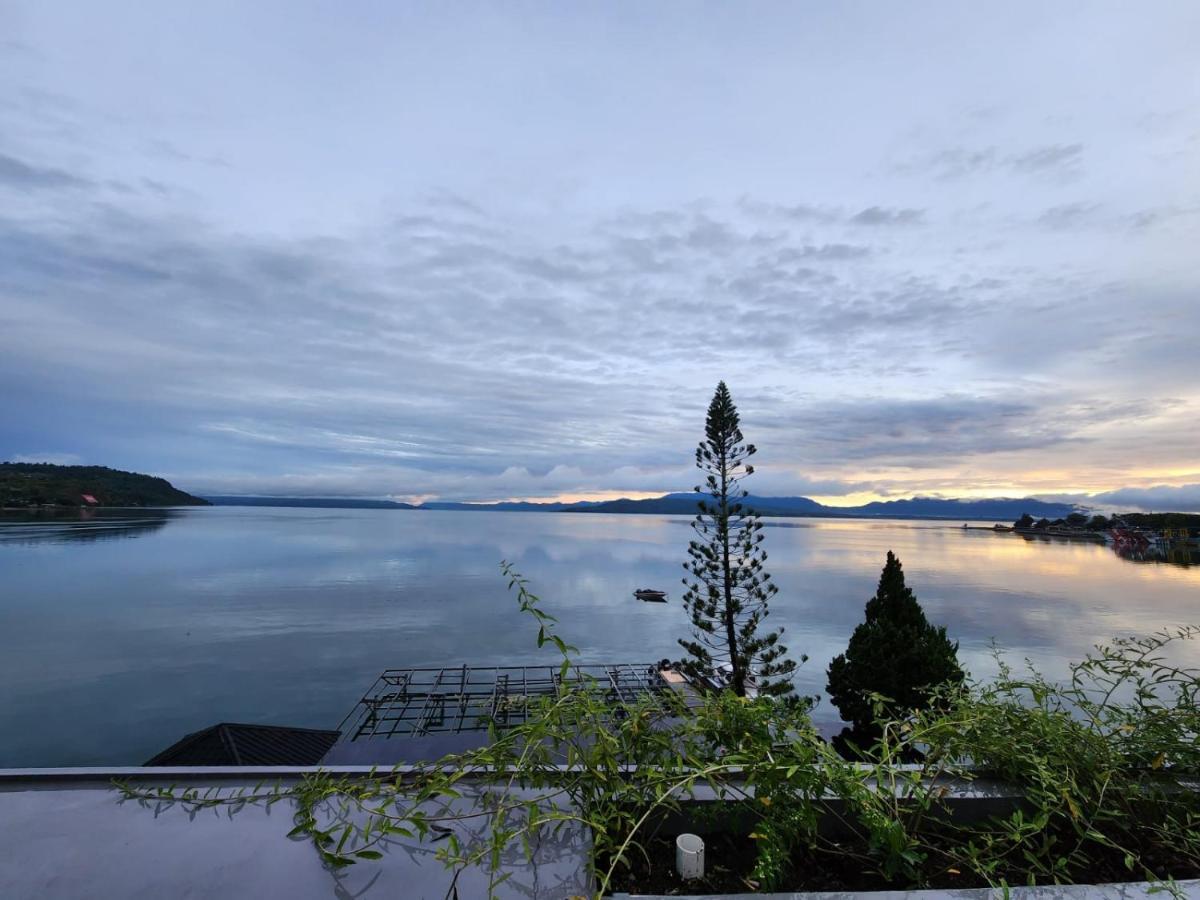 Purnama Balige Hotel Екстериор снимка