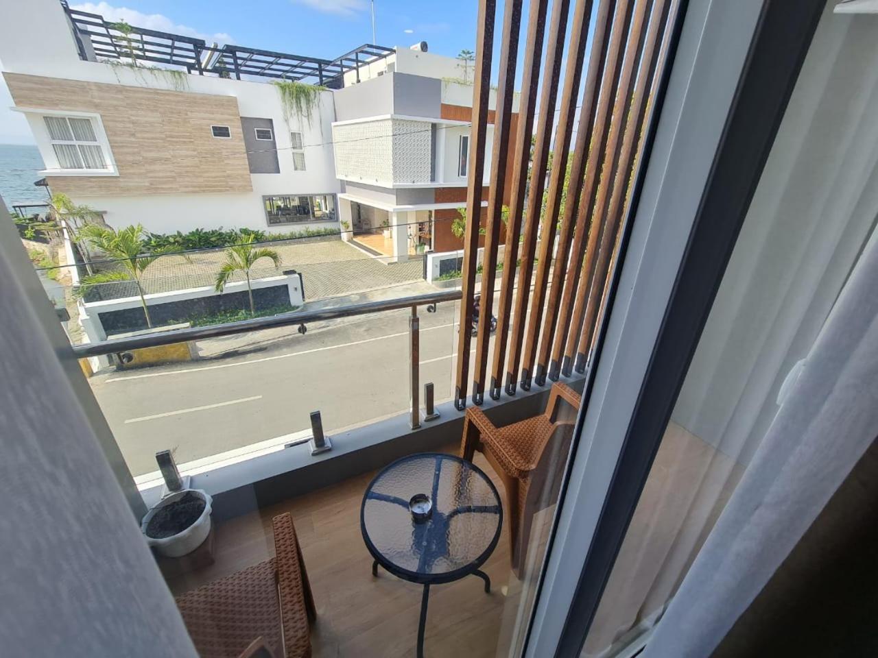 Purnama Balige Hotel Екстериор снимка